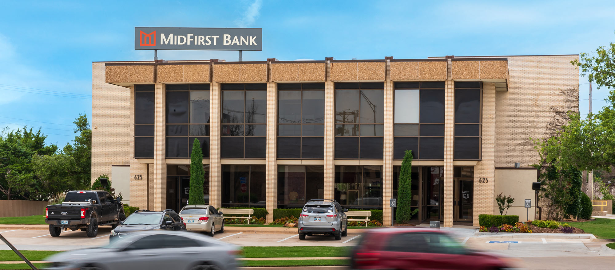MidFirst Bank Location