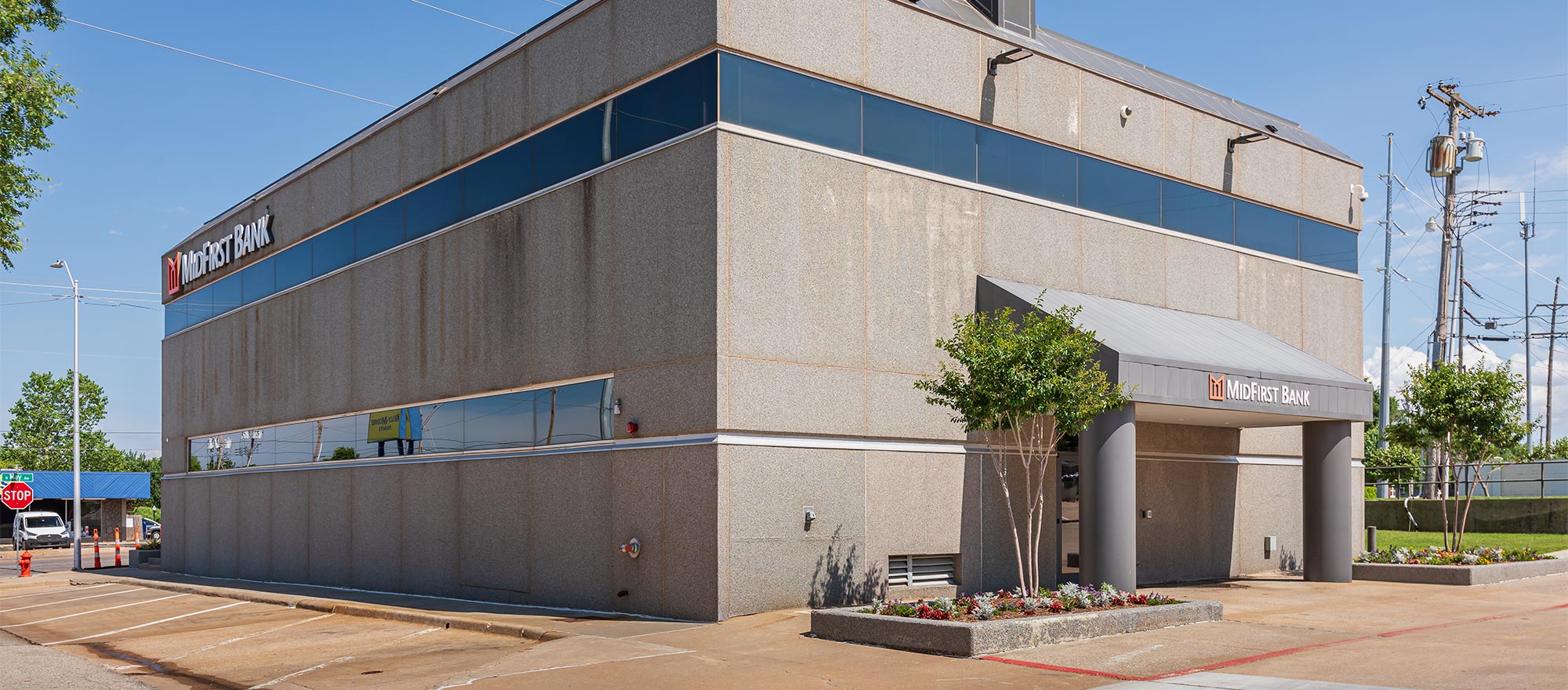 MidFirst Bank Location