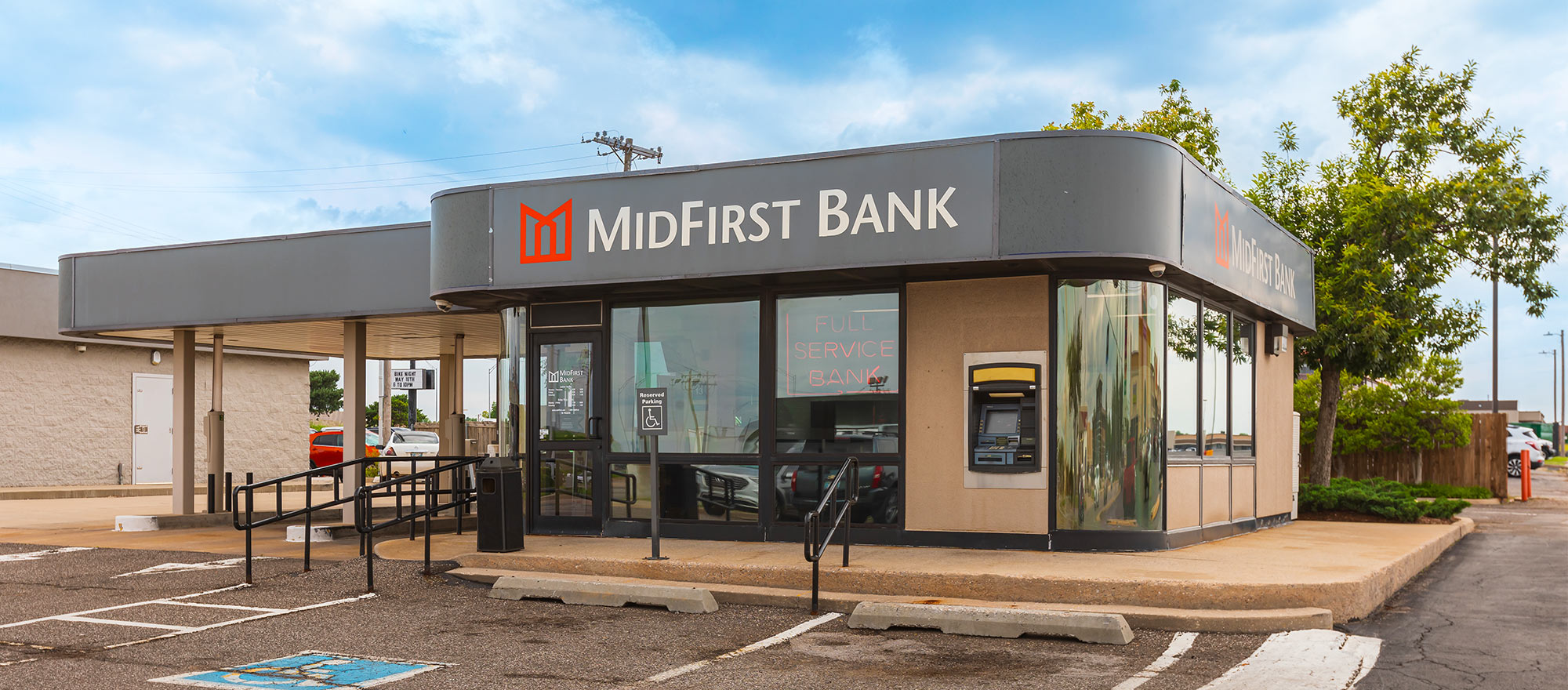 MidFirst Bank Location