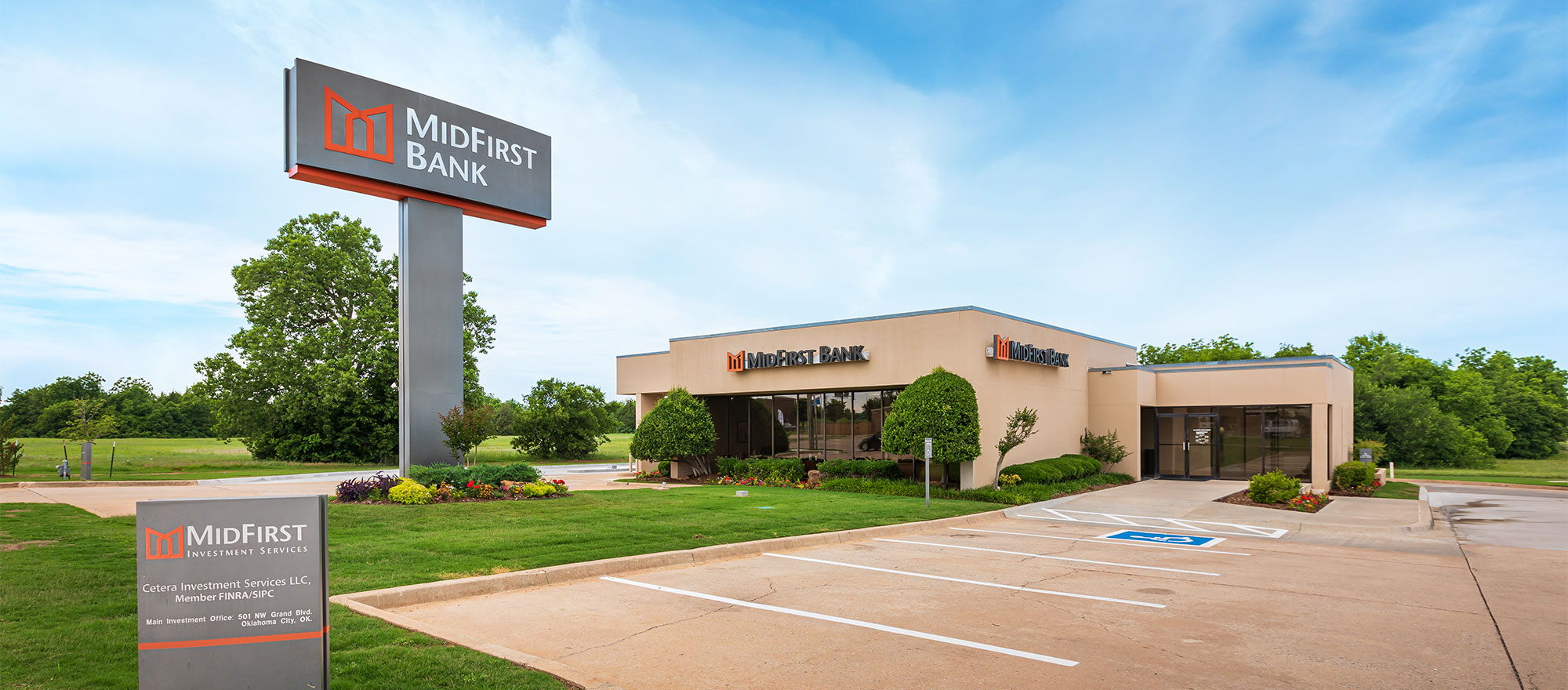 MidFirst Bank Location